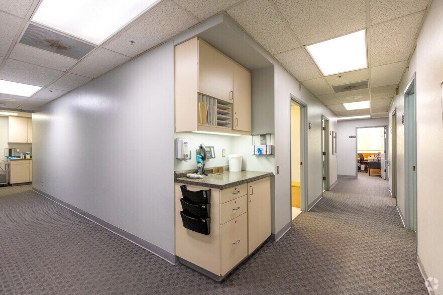 More Photos Of 4000 Physicians Blvd, Bakersfield Medical For Sale