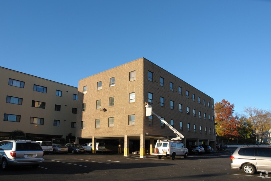 More Photos Of 196 Paterson Ave, East Rutherford Unknown For Lease
