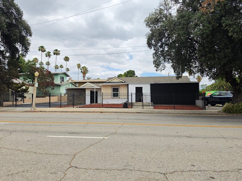 More Photos Of 1673-1675 N D St, San Bernardino Office For Sale