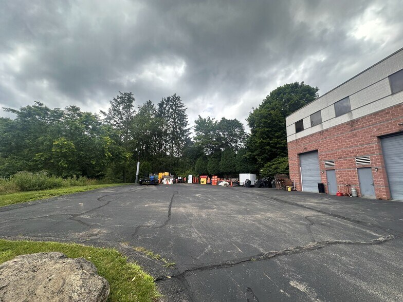 More Photos Of 4378 Craighead Rd, Allison Park Office For Lease