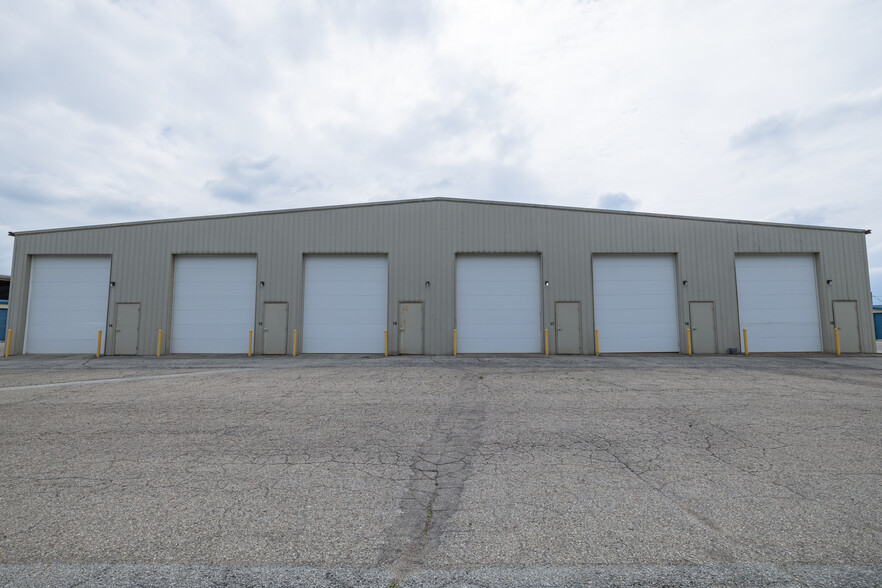 Primary Photo Of 1823 E 53rd St, Anderson Self Storage For Lease