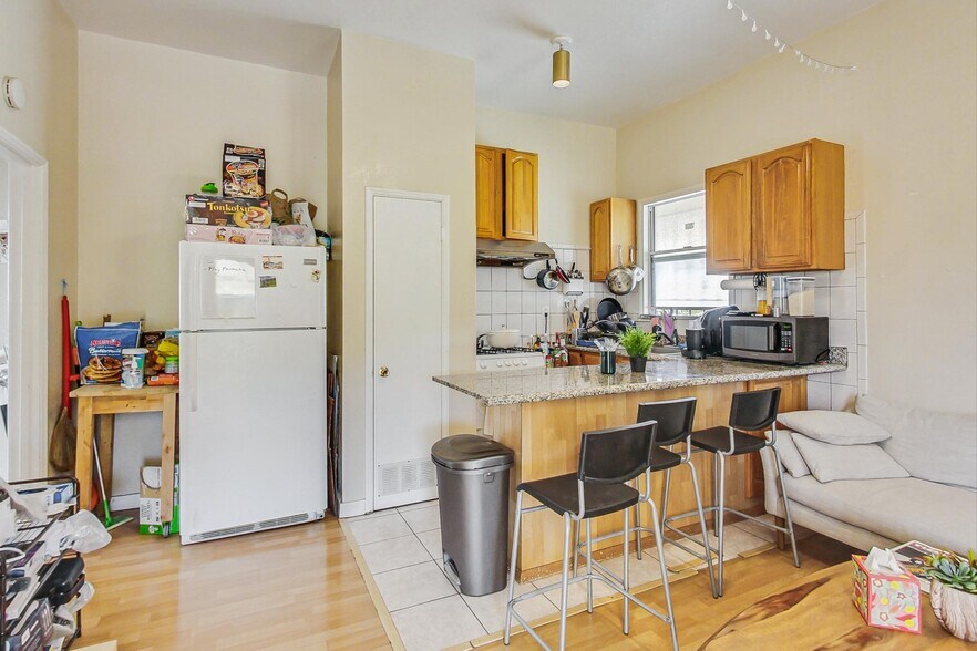 More Photos Of 2811-2815 Telegraph Ave, Berkeley Storefront Retail Residential For Sale