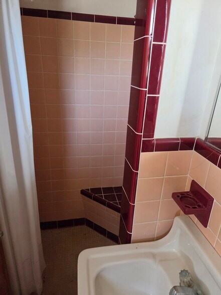 More Photos Of 580 Bay Esplanade, Clearwater Apartments For Sale