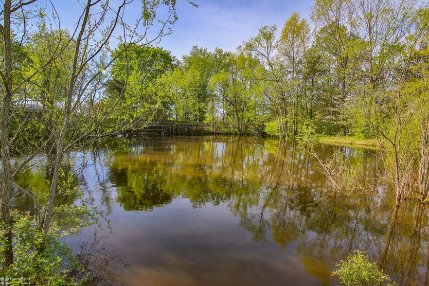 More Photos Of 2071 Baus Rd, East Greenville Sports And Entertainment For Sale