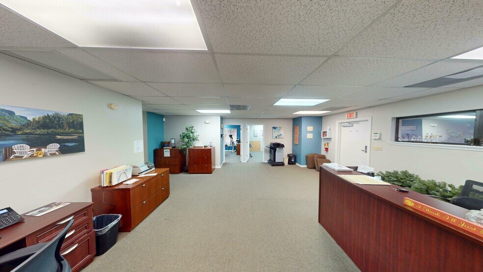 More Photos Of 32644 Blossom ln, Leesburg Office For Sale