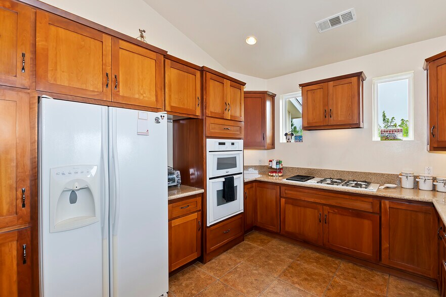 More Photos Of 26288 CA-18, Rimforest Storefront Retail Residential For Sale