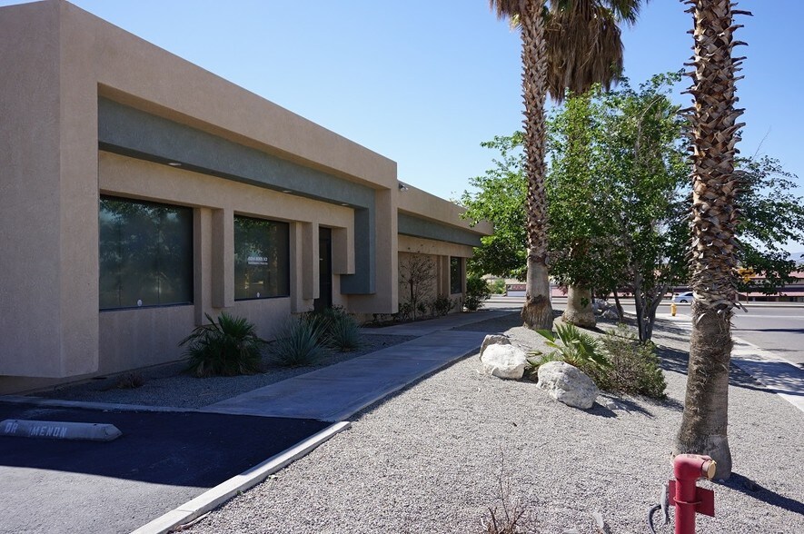More Photos Of 18056 Wika Rd, Apple Valley Medical For Lease