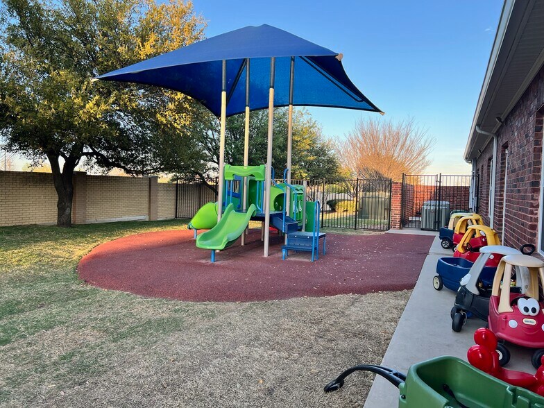 More Photos Of 11955 Coit Rd, Frisco Daycare Center For Sale