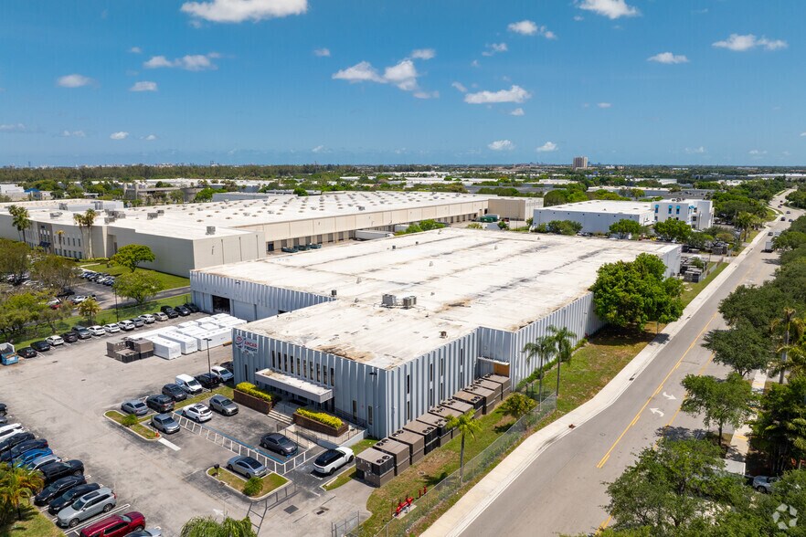 More Photos Of 10100 NW 25th St, Miami Warehouse For Lease