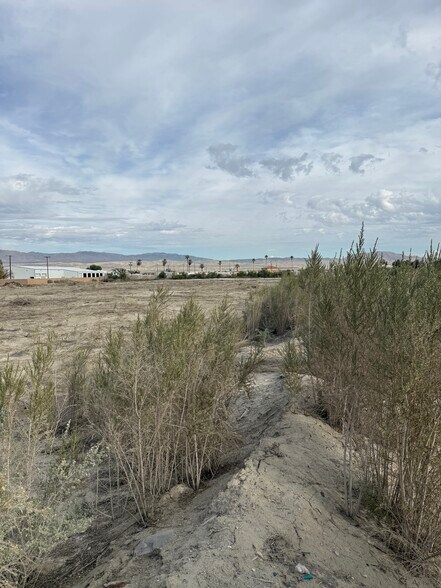 More Photos Of Tyler Ln, Coachella Land For Sale