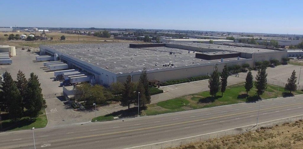 More Photos Of 17100 S Harlan Rd, Lathrop Manufacturing For Lease