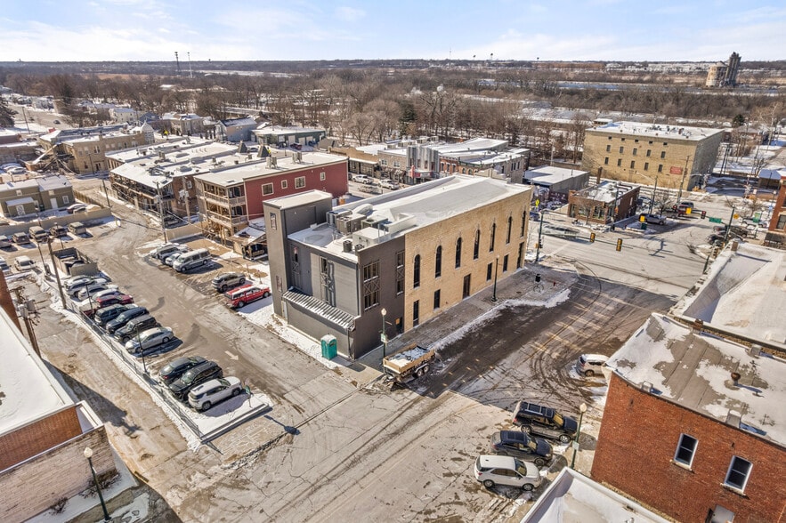 More Photos Of 1000 S State St, Lockport Restaurant For Lease