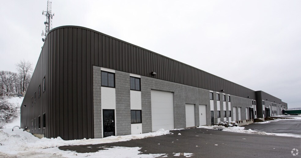 More Photos Of 183 Ferry Rd, Haverhill Warehouse For Lease