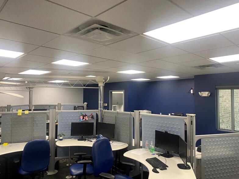 More Photos Of 1335 E Bradford Pky, Springfield Office For Lease