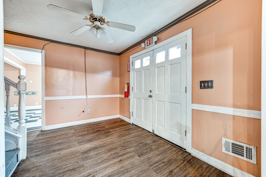 More Photos Of 2893 Mountain Industrial Blvd, Tucker Office For Sale