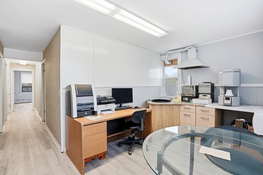 More Photos Of 10-16 South St, Westborough Office For Sale