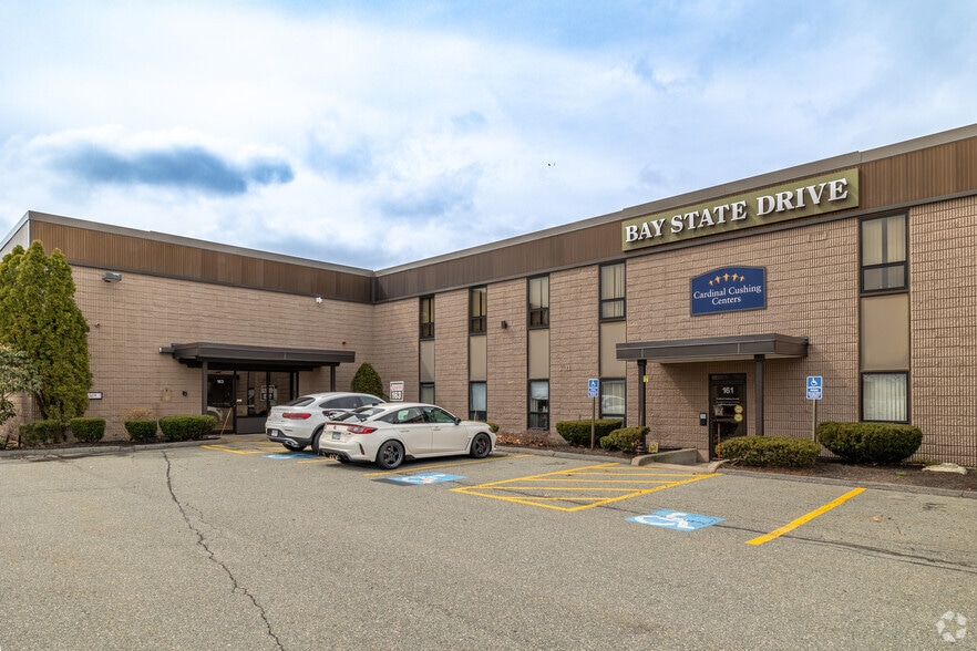 More Photos Of 135-199 Bay State Dr, Braintree Warehouse For Lease