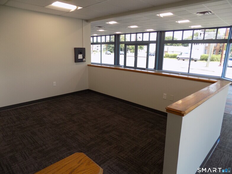 More Photos Of 151 East St, Plainville Auto Dealership For Lease
