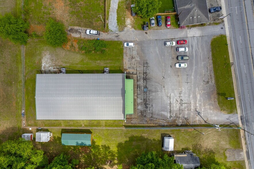 More Photos Of 405 Pearman Dairy Rd, Anderson Freestanding For Sale