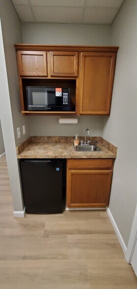 More Photos Of 6900 Houston Rd, Florence Office Residential For Lease