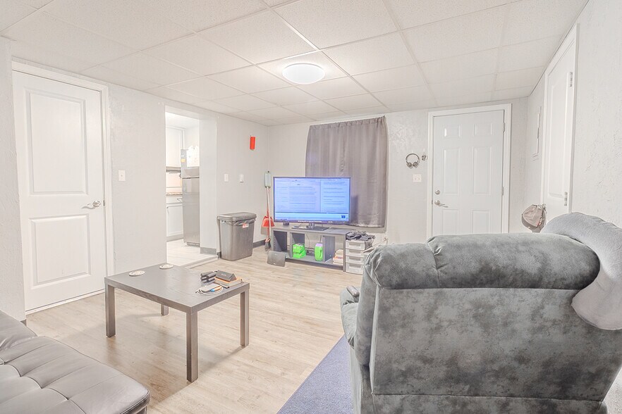 More Photos Of 5801 Lincoln Ave, Export Apartments For Sale