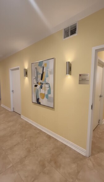 More Photos Of 918 Oak Glen Dr, Houston Industrial For Lease