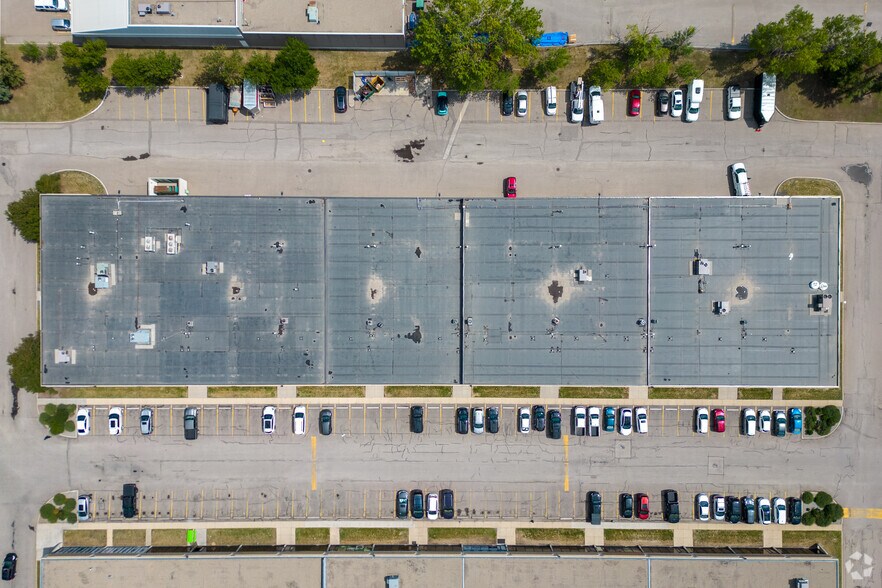 More Photos Of 2135 32nd Ave NE, Calgary Warehouse For Lease