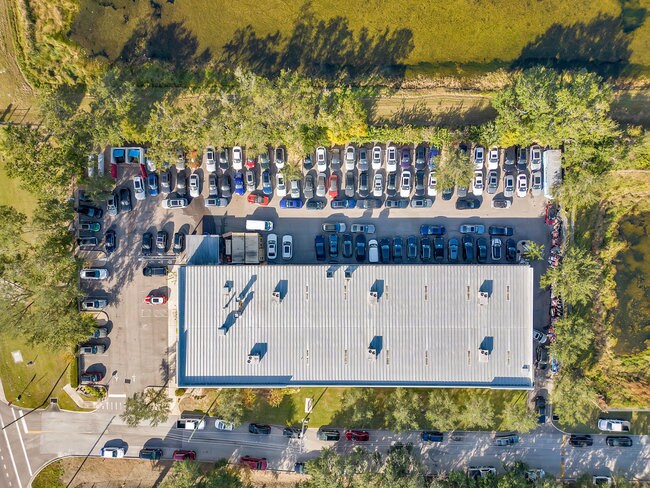 More Photos Of 4429 N John Young Pkwy, Orlando Warehouse For Lease