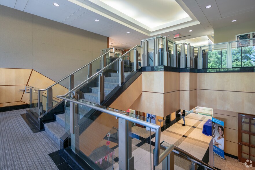 More Photos Of 6600 Peachtree Dunwoody Rd NE, Atlanta Office For Lease