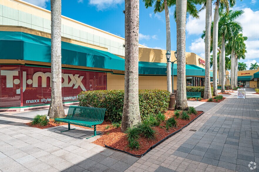 More Photos Of 8903 W Glades Rd, Boca Raton Unknown For Lease