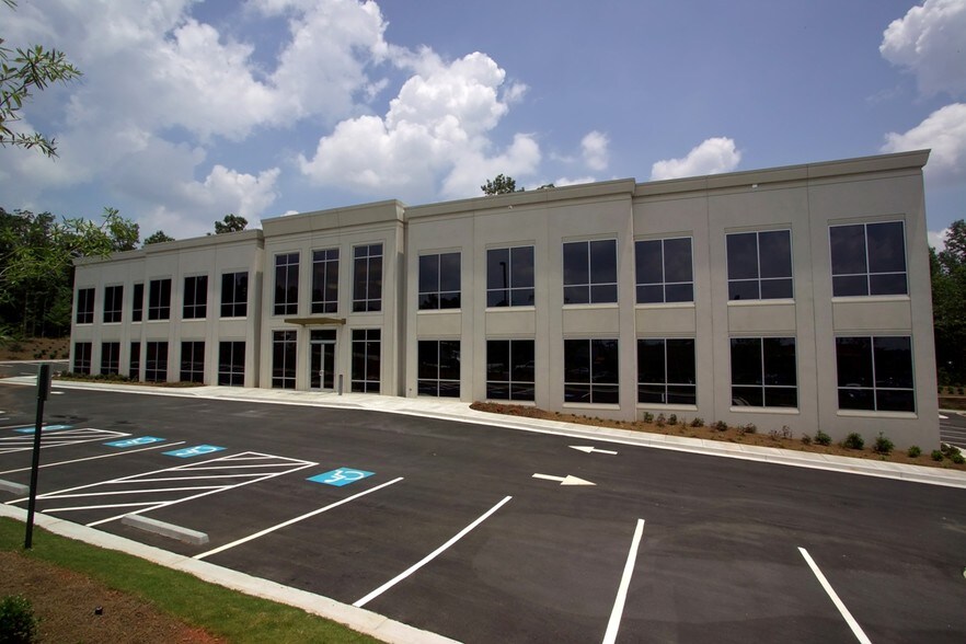 More Photos Of 4851-4899 Bill Gardner Pky, Locust Grove Medical For Lease