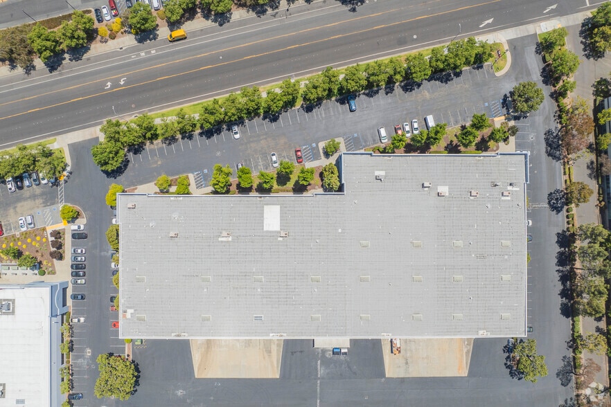 More Photos Of 6815-6851 Mowry Ave, Newark Warehouse For Lease