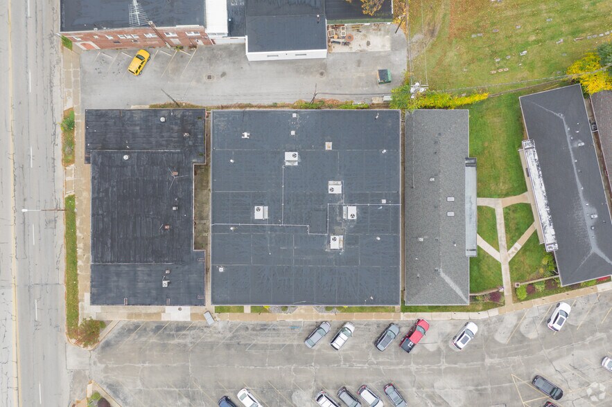 More Photos Of 723 Phillips Ave, Toledo Medical For Lease