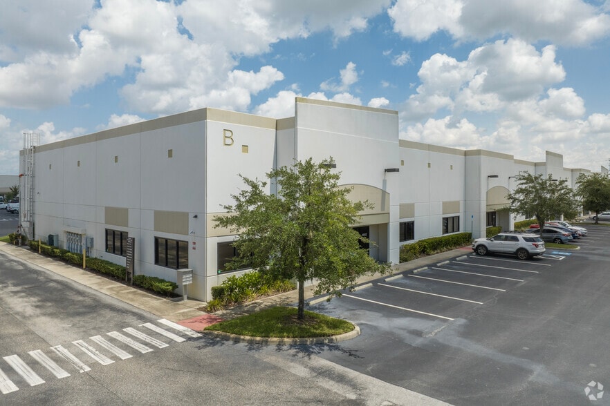 More Photos Of 4610-4630 Eagle Falls Pl, Tampa Warehouse For Lease