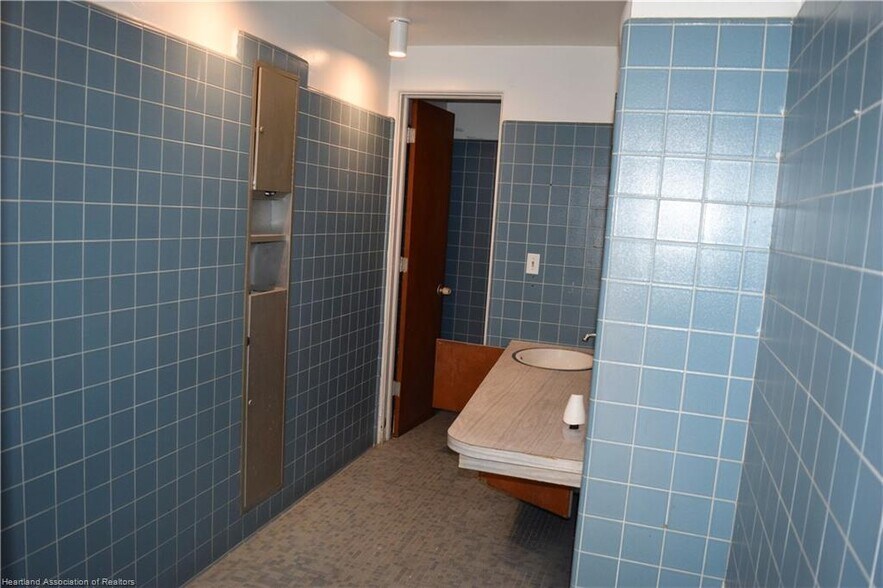 More Photos Of 2 W Main St, Avon Park Office Residential For Sale