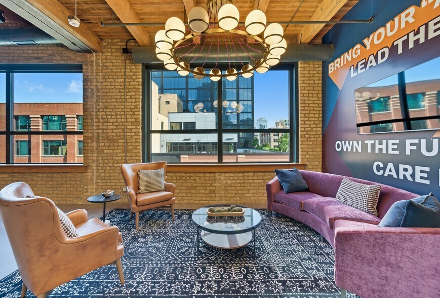 More Photos Of 303 W Erie St, Chicago Office For Lease