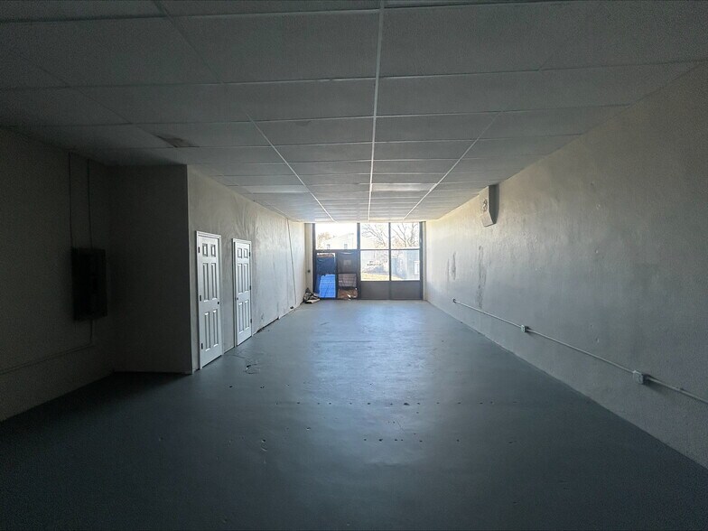 More Photos Of 1613 9th St SE, Roanoke Freestanding For Lease