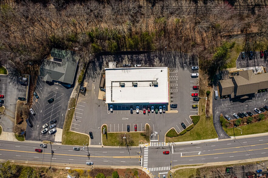 More Photos Of 425 W State St, Black Mountain Drugstore For Sale