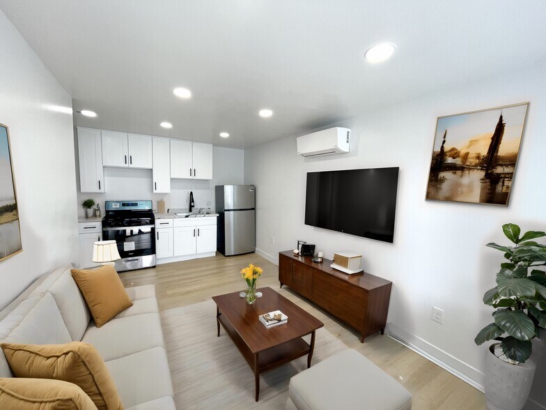 More Photos Of 15 N Dos Caminos Ave, Ventura Apartments For Sale