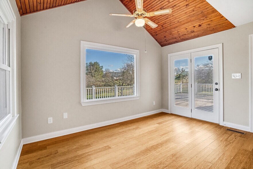 More Photos Of 1101 Brannon Rd, Nicholasville Religious Facility For Sale