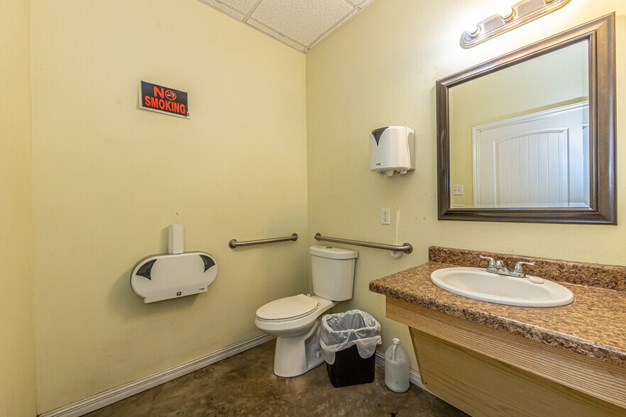 More Photos Of 7416 El Dorado Ct, Laredo Service For Sale