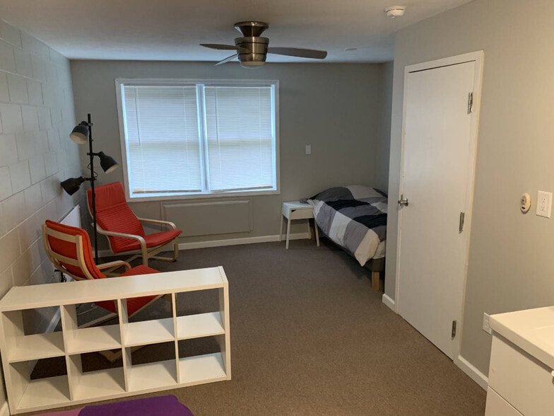 More Photos Of 56968 Dailey Rd, Dowagiac Shelter For Sale