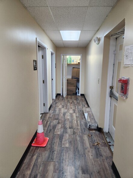 More Photos Of 743 Columbia Tpke, East Greenbush Medical For Lease