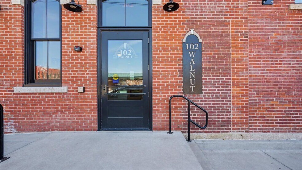 More Photos Of 102 Walnut St, Winona Office Residential For Sale