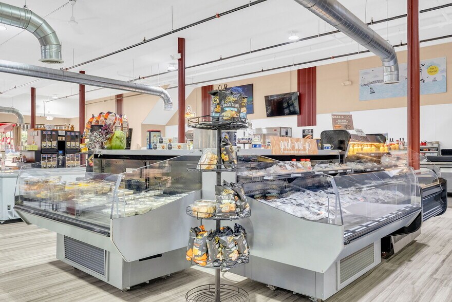 More Photos Of 306-310 Huron Ave, Port Huron Freestanding For Sale