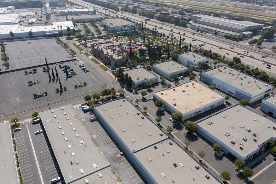 More Photos Of 1025 N Shepard St, Anaheim Warehouse For Sale