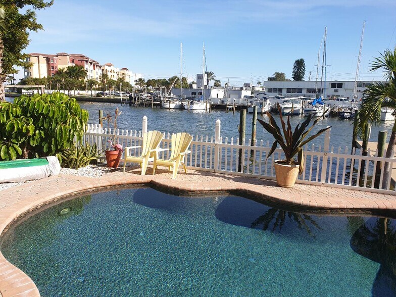 More Photos Of 125 110th Ave, Treasure Island Apartments For Sale