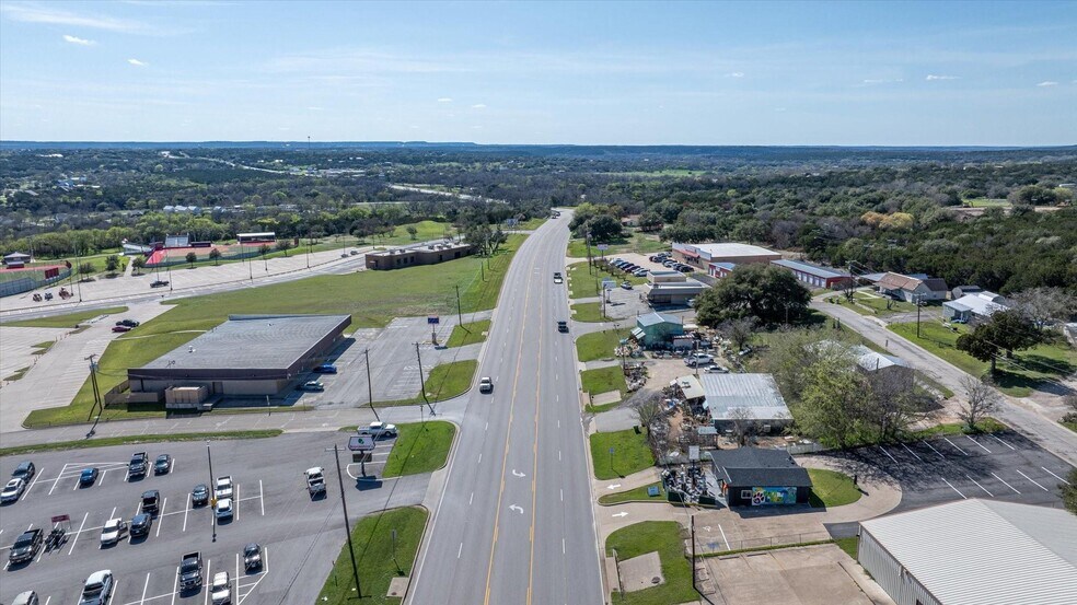 More Photos Of 608 SW Big Bend Trl, Glen Rose Restaurant For Sale