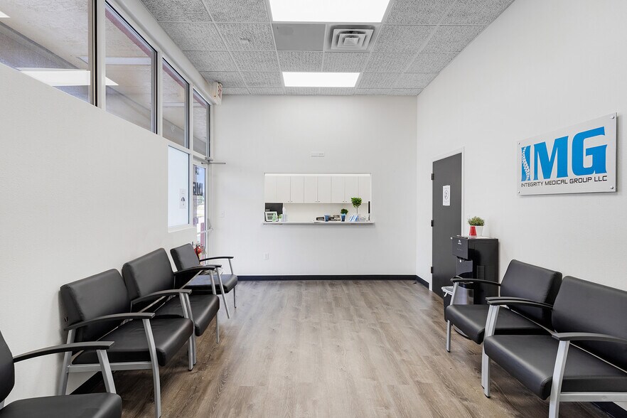 More Photos Of 17820 SE 109th Ave, Summerfield Medical For Lease