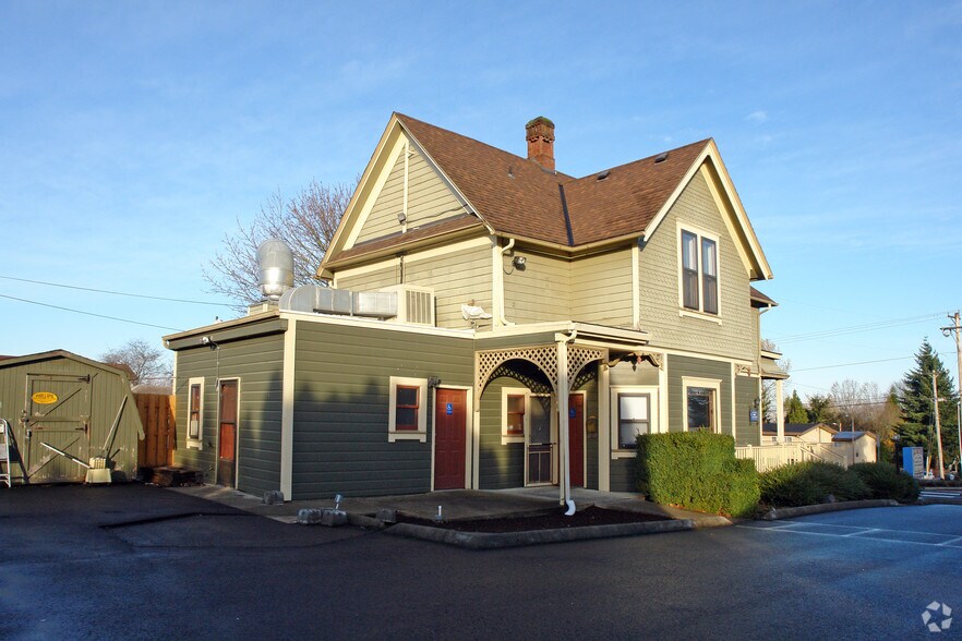 More Photos Of 1304 E Powell Blvd, Gresham Storefront Retail Office For Sale